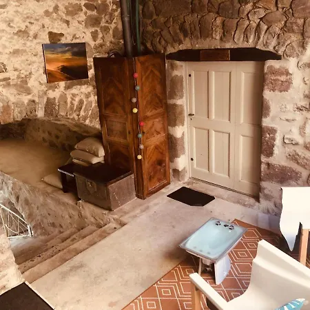 Mas De Troupelas Bed and breakfast